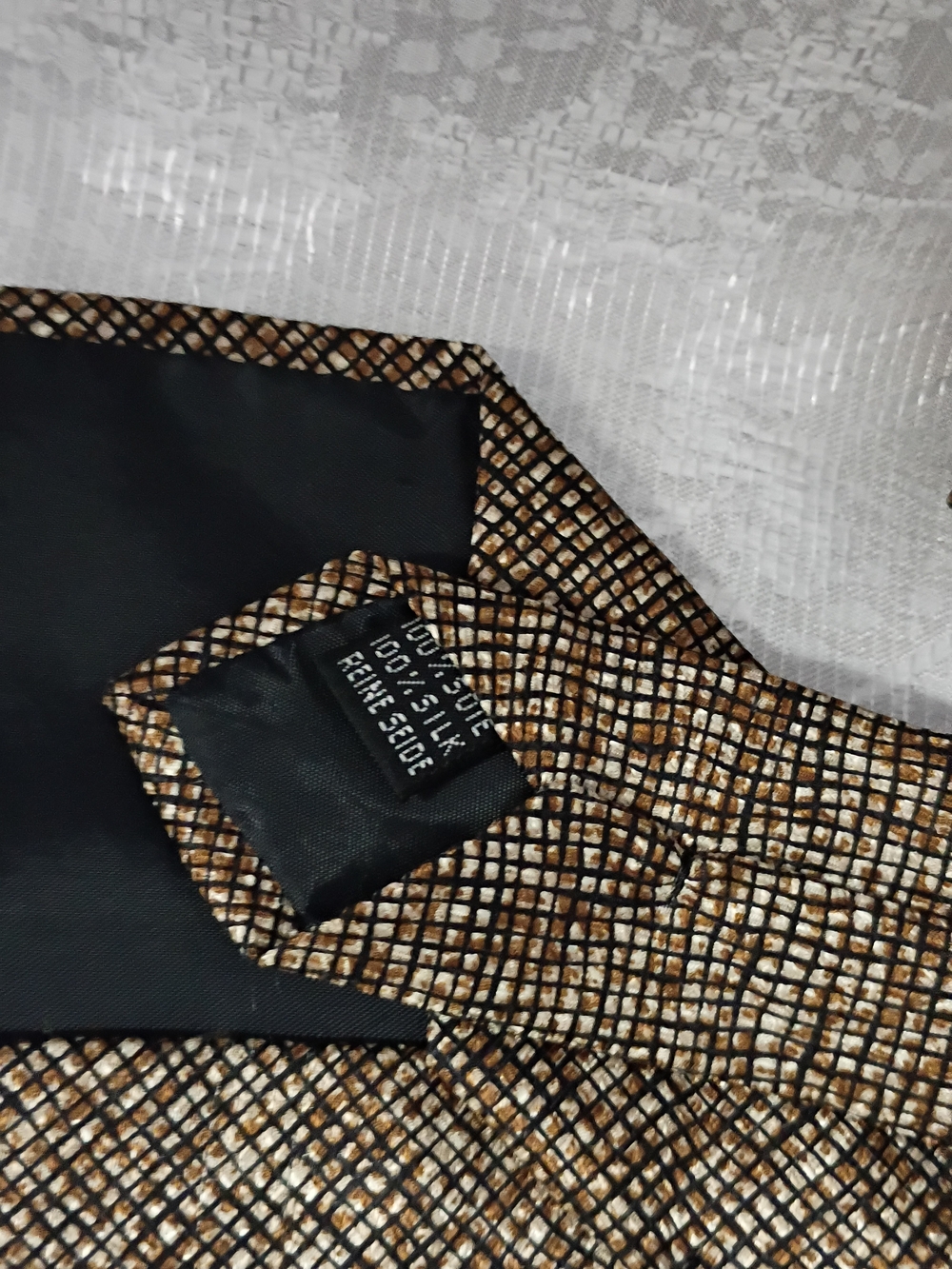 Structure Brown and Gold Patterned Tie